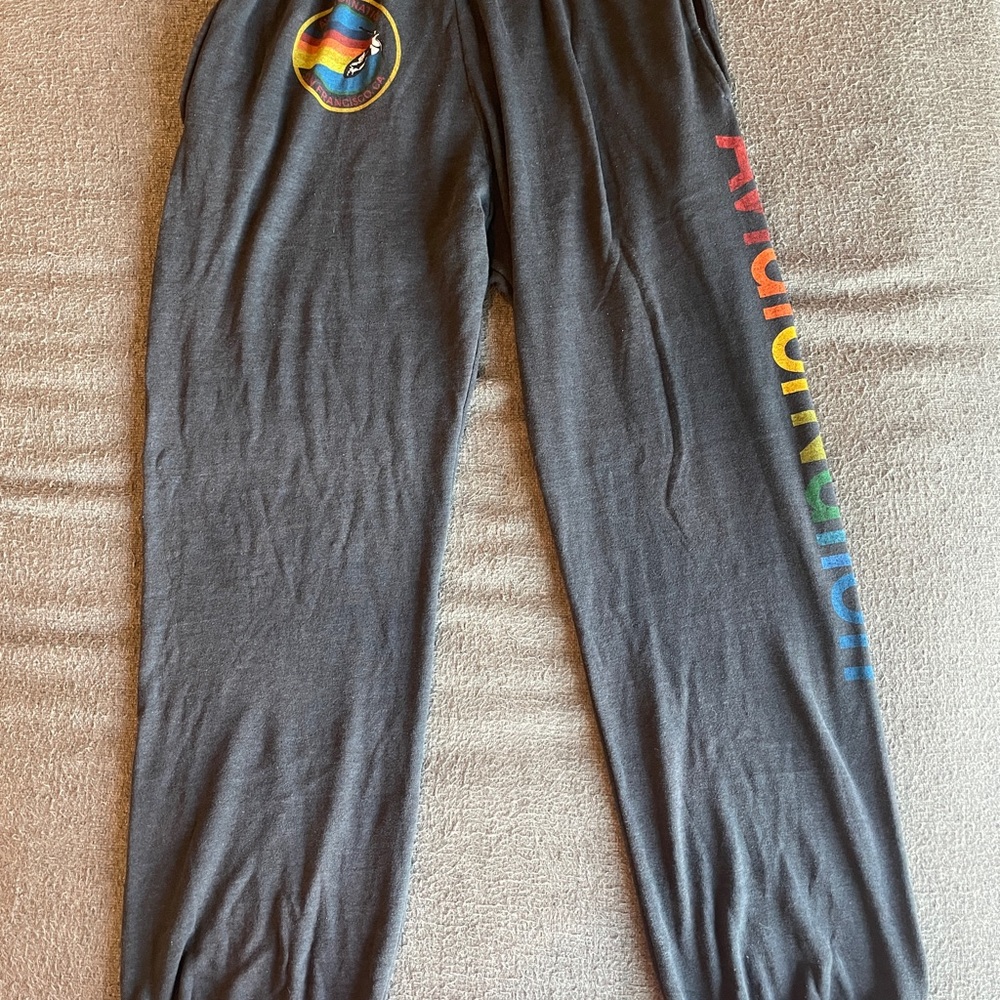 Men’s XL Gray Sweatpants with Rainbow Logo